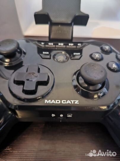 Джойстик mad catz