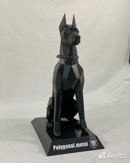 Полигональная фигура добермана из металла