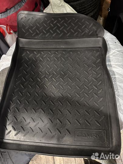 Автомобильные коврики резиновые
