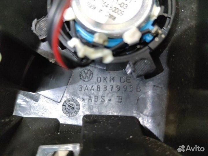 Внутрення накладка зеркала левая Volkswagen Passat