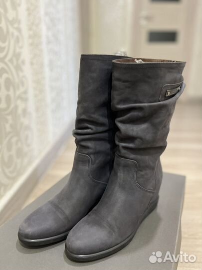 Сапоги женские р.37