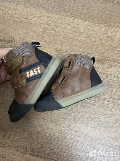 Ботинки демисезонные для мальчика 22