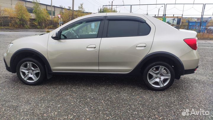 Renault Logan Stepway 1.6 МТ, 2019, 42 200 км