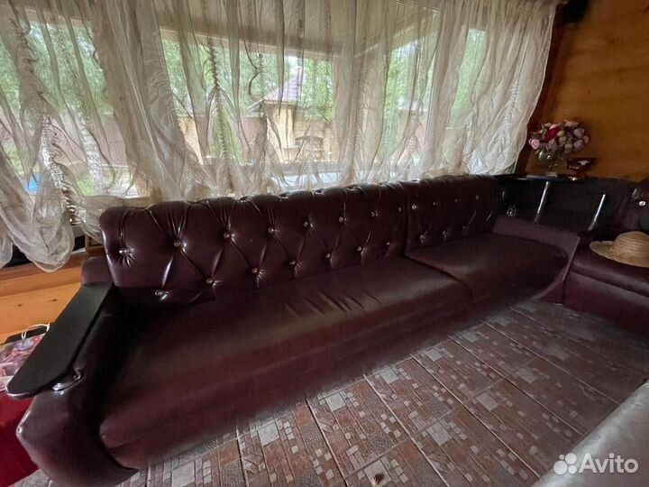 Угловой диван