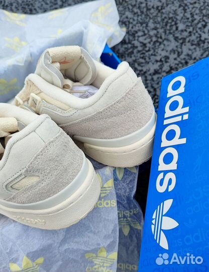 Adidas Forum 84 Low Off White