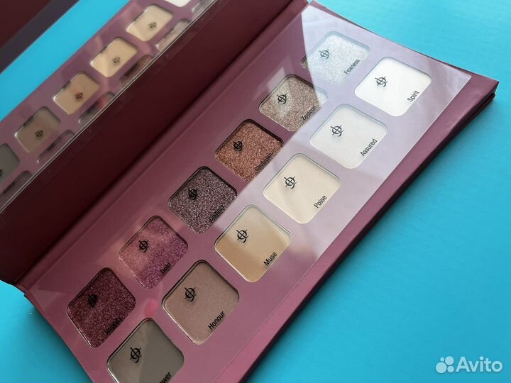 Палетка теней illamasqua