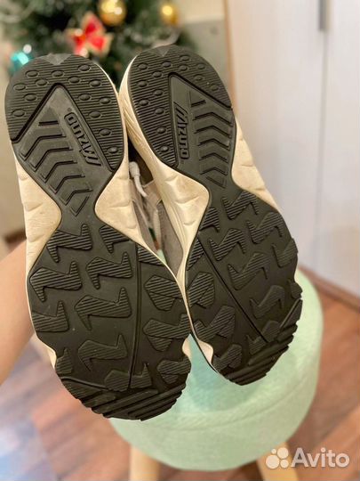 Мужские кроссовки Mizuno