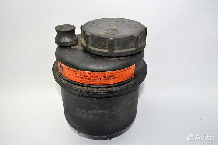 Масляный бачок гидроусилителя руля volvo FH (01.05