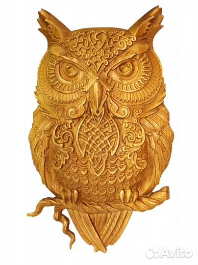 Резное панно из дерева 