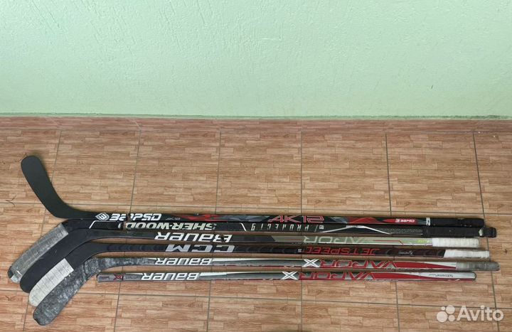 Клюшка хоккейная