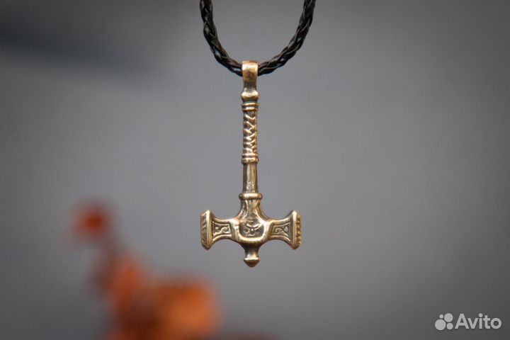 Кулон топор викингов. Мужское украшение. Молот