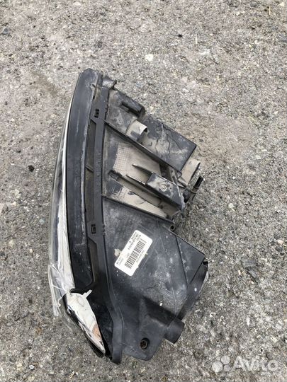 Фара левая Jeep Grand Cherokee wk2 рестайлинг