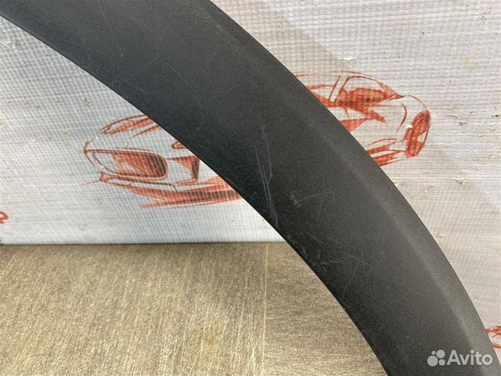 Накладка арки передняя правая Hyundai Santa-Fe 18г