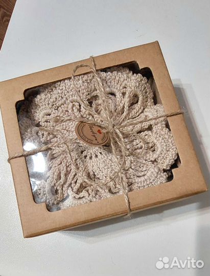 Набор ажурных салфеток, бежевый