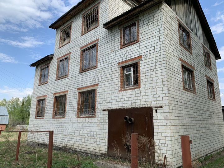 Дача 294,8 м² на участке 13,7 сот.