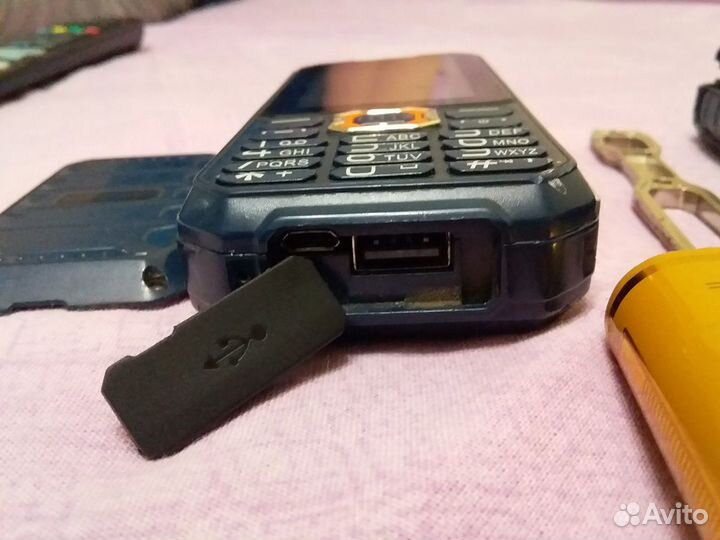 Телефон