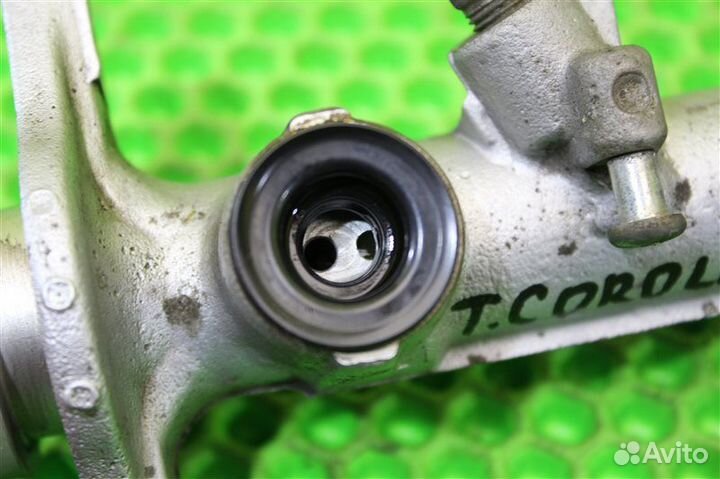 Главный тормозной цилиндр Toyota Corolla AE110