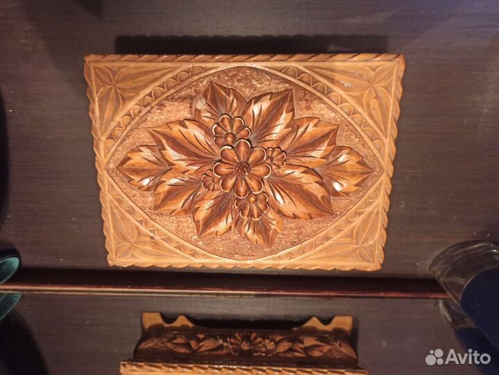 Деревянная шкатулка большая