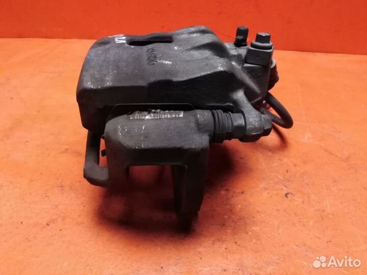 Суппорт тормозной передний левый Chevrolet Camaro