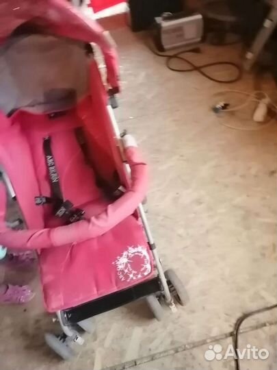 Прогулочная коляска