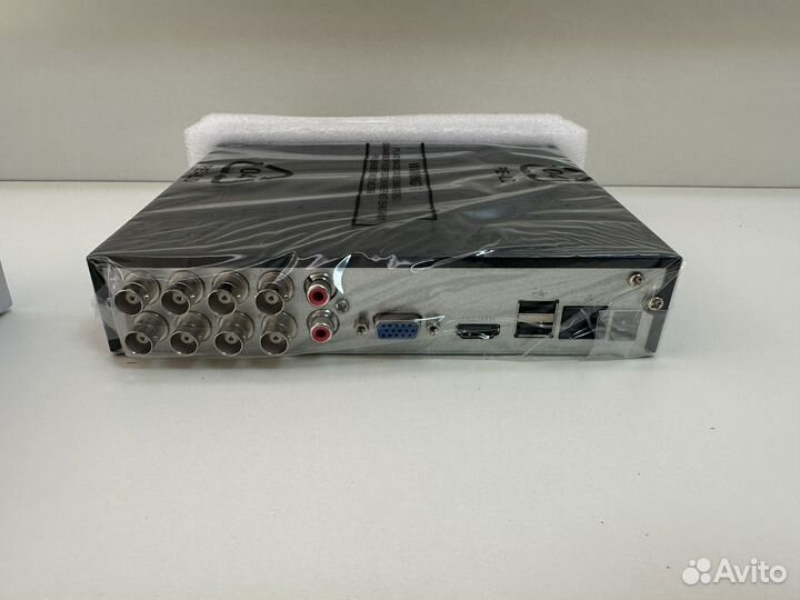 Гибридный видеорегистратор EZ-IP EZ-XVR1B08H