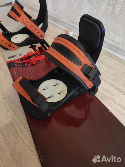 Сноуборд с креплениями