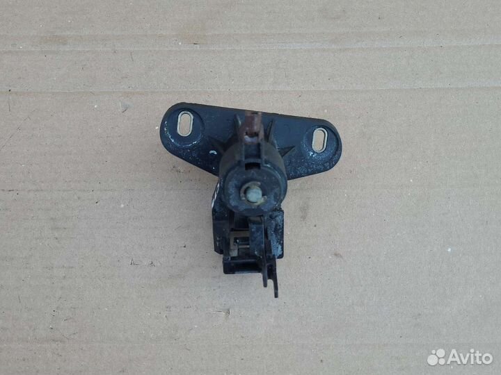 Кнопка открывания багажника Opel Astra G 1998-2005