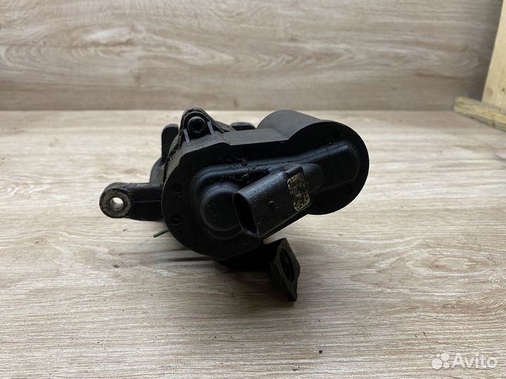 Суппорт задний левый Volkswagen Passat B6 S224