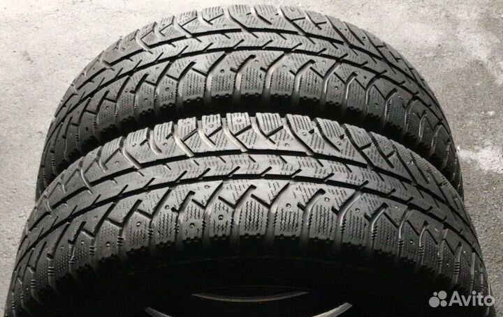 Bridgestone Ice Cruiser 7000 245/70 R16
