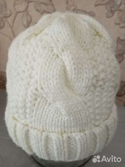 Шапка женская вязаная