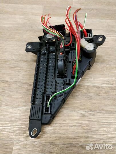 Блок предохранителей салона BMW 5 Series E60