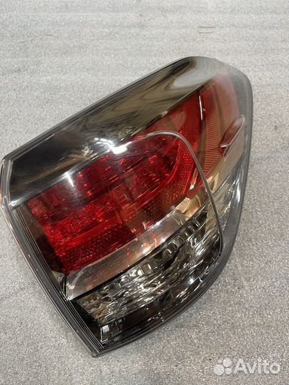 Фонарь задний оригинальный Lexus RX 350 3