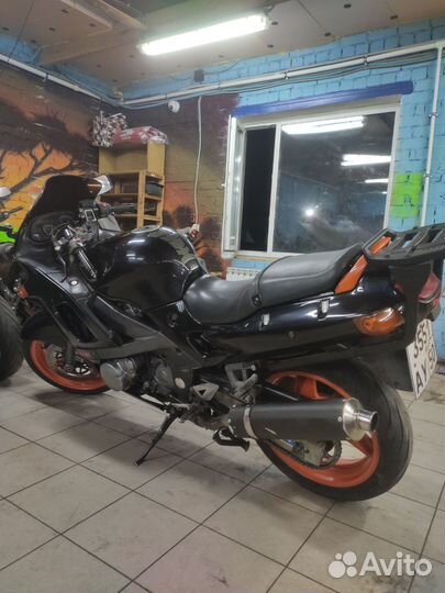 Кавасаки zzr 400