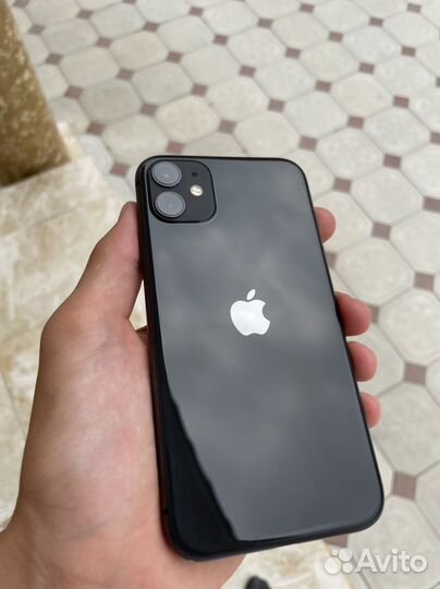 iPhone 11, 64 ГБ
