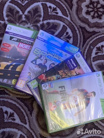 Xbox 360 E 4гб + kinect + 4 игры. без прошивки