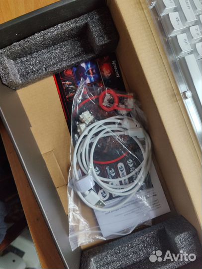 Механическая клавиатура red dragon fizz rainbow