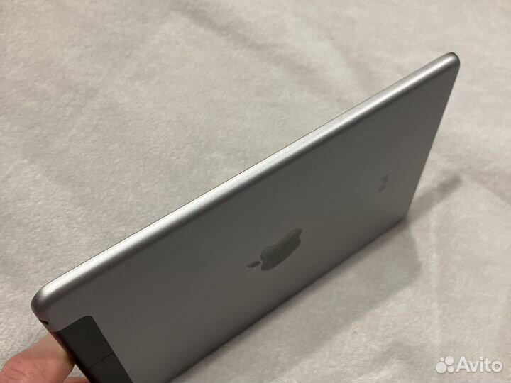 iPad mini 4 128gb cellular