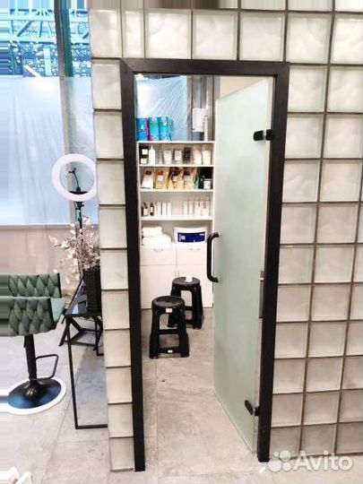 Стеклянные двери на заказ