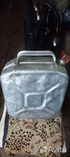 Канистра для питьевой воды алюминиевая