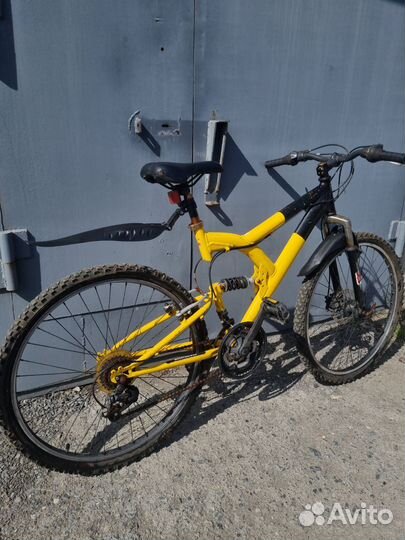 Велосипед,26р колес,алюминиевая рама