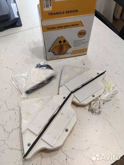 Магнитная щетка для мытья окон