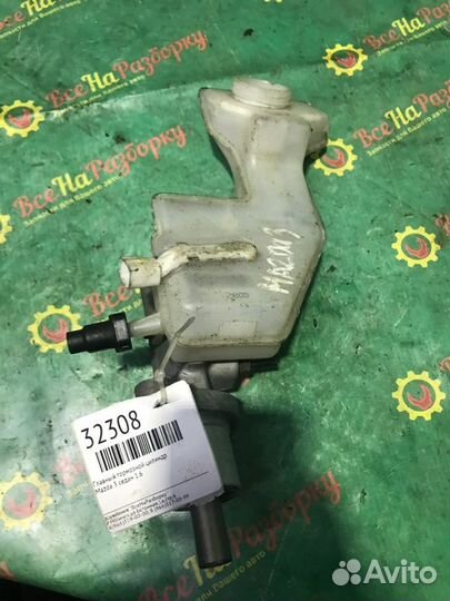 Главный тормозной цилиндр Mazda 3 седан 1.6