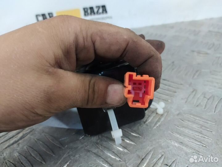 Замок ремня безопасности задний Opel Corsa C