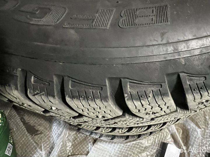 Зимняя резина с дисками 185/65 R15