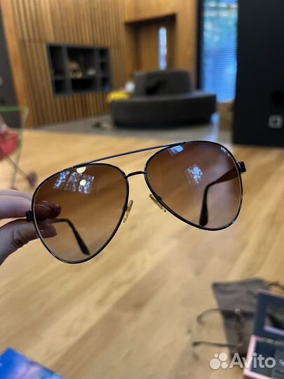 Солнцезащитные очки armani