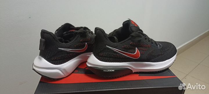 Кроссовки nike air zoom новые