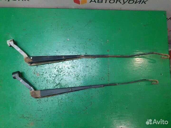 Поводок дворника передний Lifan Solano седан