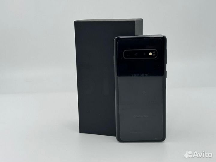 Samsung Galaxy S10, 8/128 ГБ