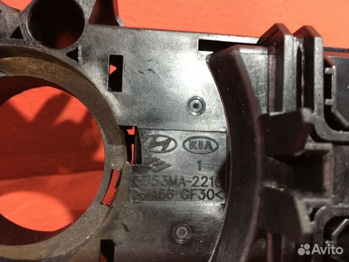 Блок подрулевых переключателей Kia Ceed 2 (Jd)