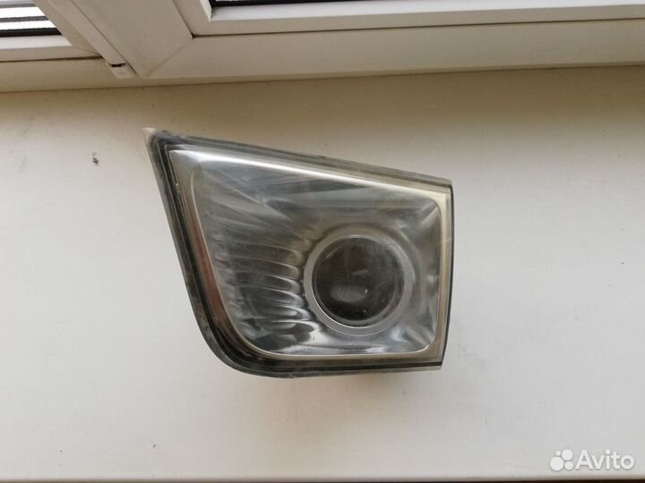 Фара противотуманки Toyota Hilux Surf 215